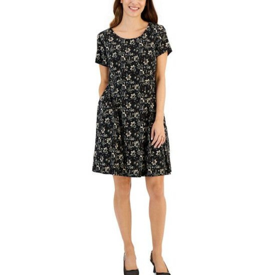 Women * | Top 10 Connected Petite Printed Fit & Flare Dress Black