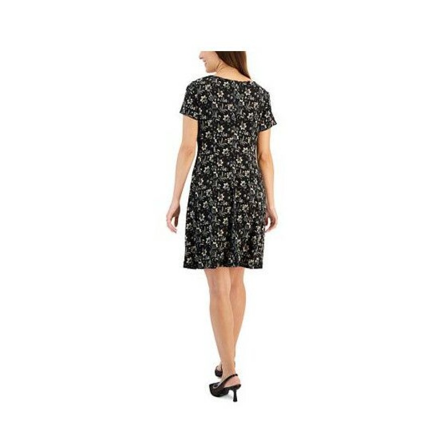 Women * | Top 10 Connected Petite Printed Fit & Flare Dress Black